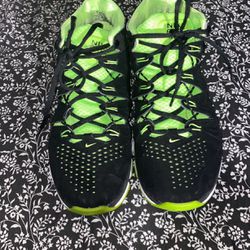 Neon Green Nike Shoes SIZE: 10.5