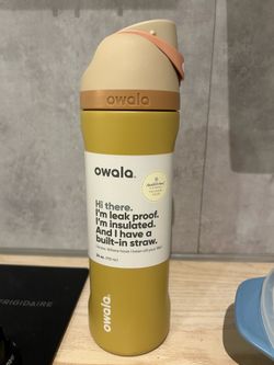 Owala 24 oz Water Bottle