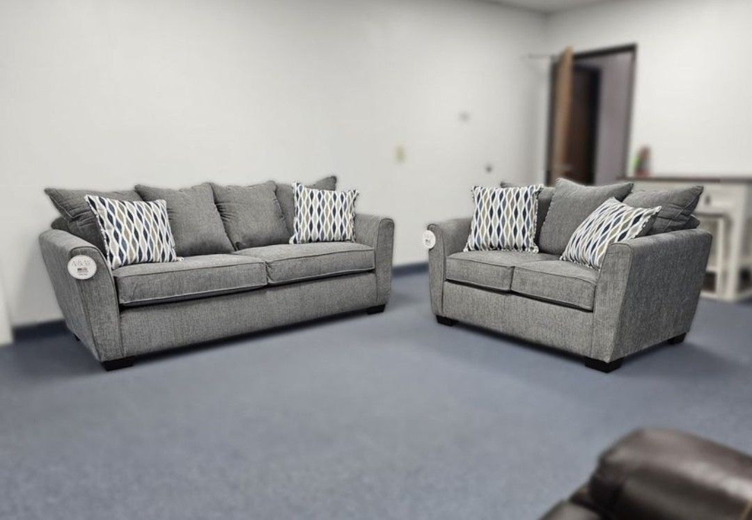 2pc Sofa And Loveseat New New