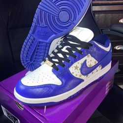 Supreme Nike Dunk SB