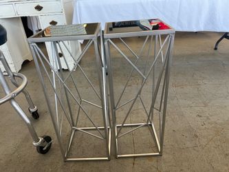 Modern Silver Mirrored Accent Tables – Set of 2 | Geometric Metal Frame