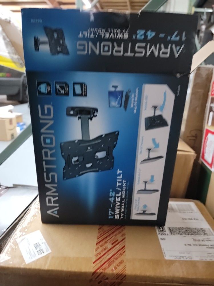 Armstrong 17-42" Swivle Tilt TV Wall Mount