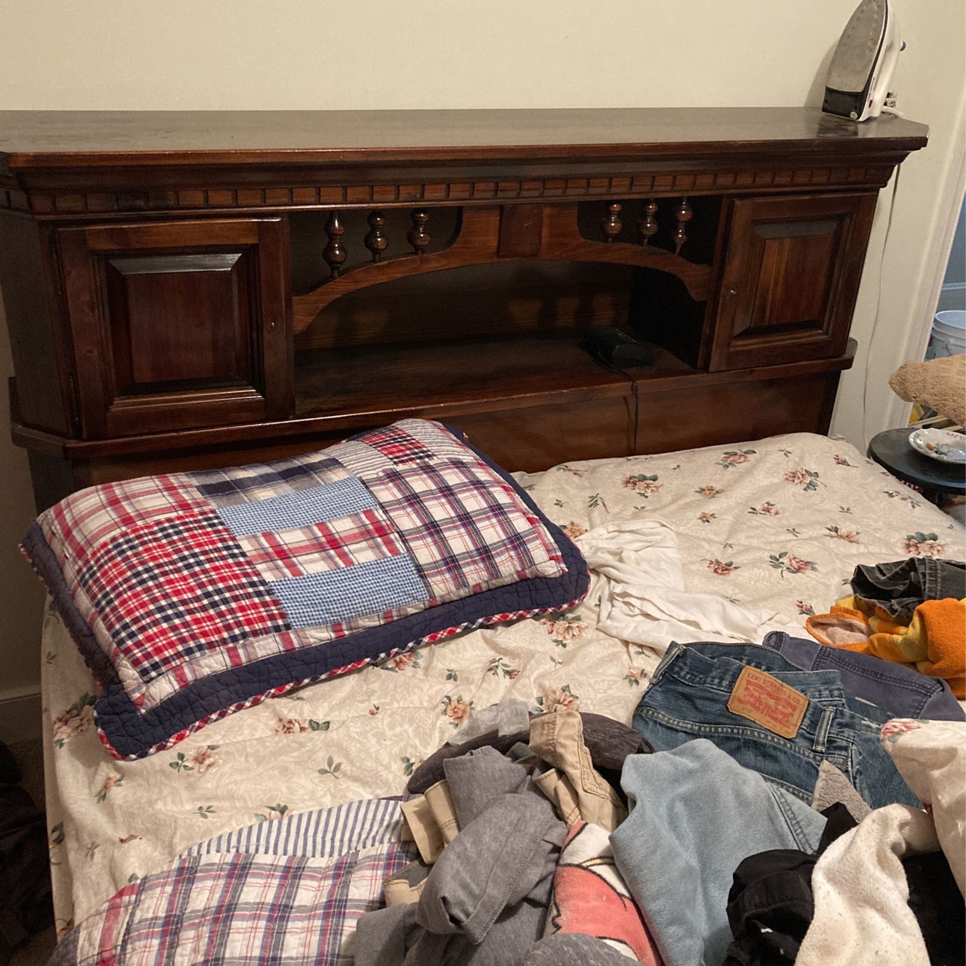 Queen Size Bed With Headboard Dresser And Chester Drawers With Mirror Bedframe And All Hunter Bucks Moving This Weekend Myself