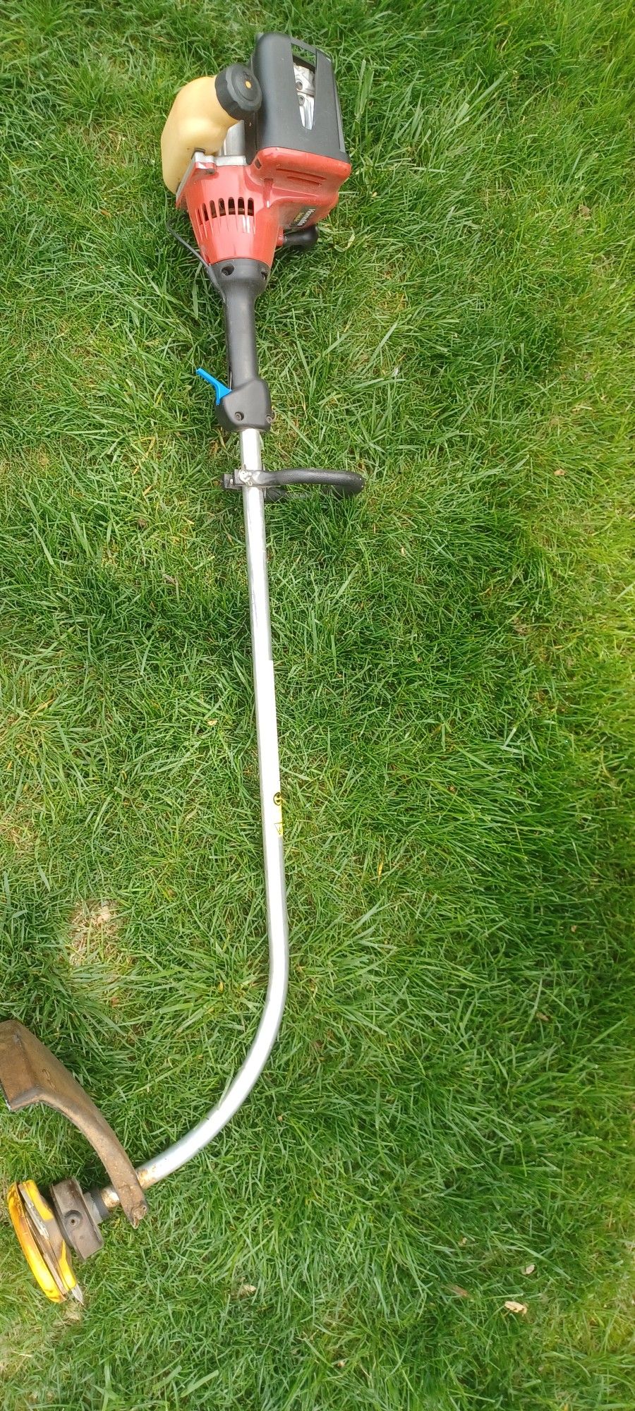 Homelite Liteweight 2 Cycle 26cc Straight Shaft Gas String Weed Eater