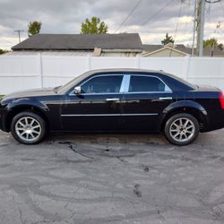 2010 Chrysler 300