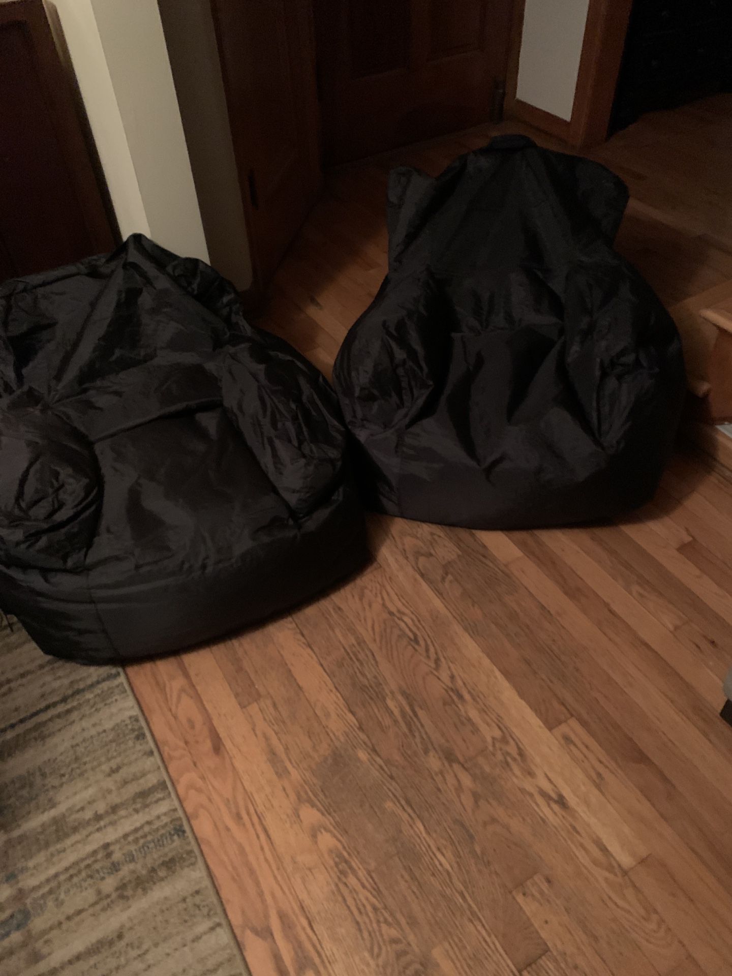 Set Of 2 Big Joe Beans Bag Chairs 