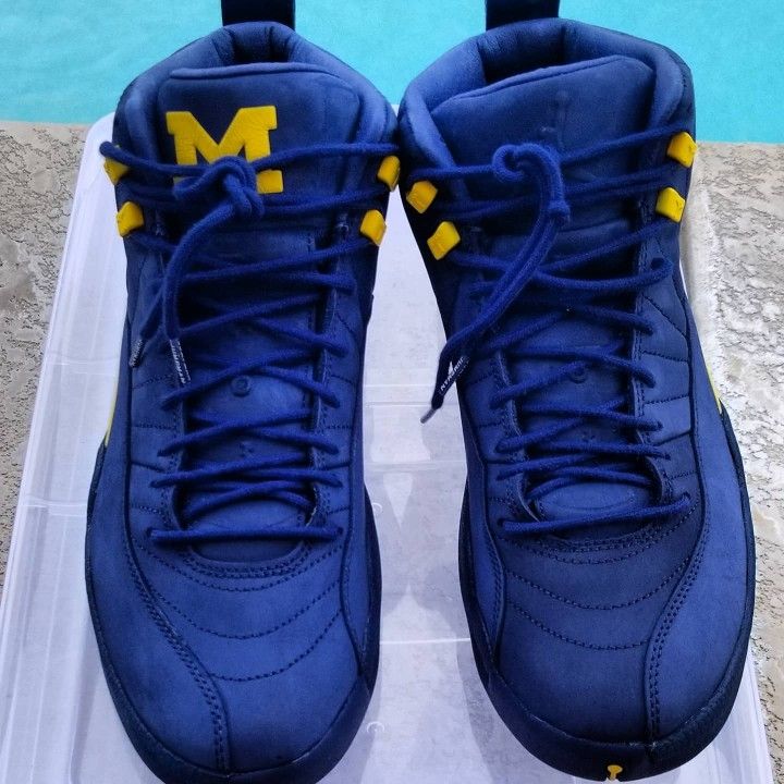Jordan 12 Retro Michigan Size 11 No Trades Rep Box