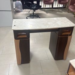 Manicure Tables  