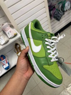 NIKE - SZ 10