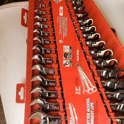 Milwaukee  Guego Dellave Deconvinacion Con Trin Quete Con CaBesa Flexible Tipo  15 Piesas Nuvo 