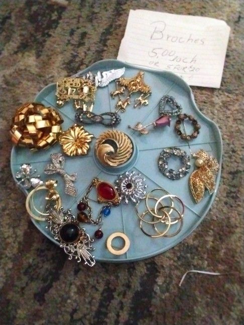 Brooches 5.00 Each Or Mix 5 For 20.