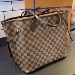 Louis Vuitton Neverfull MM Damier Ebene Wristlet Pouch