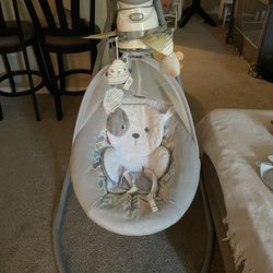 Fisher price infant Swing (Must Have)
