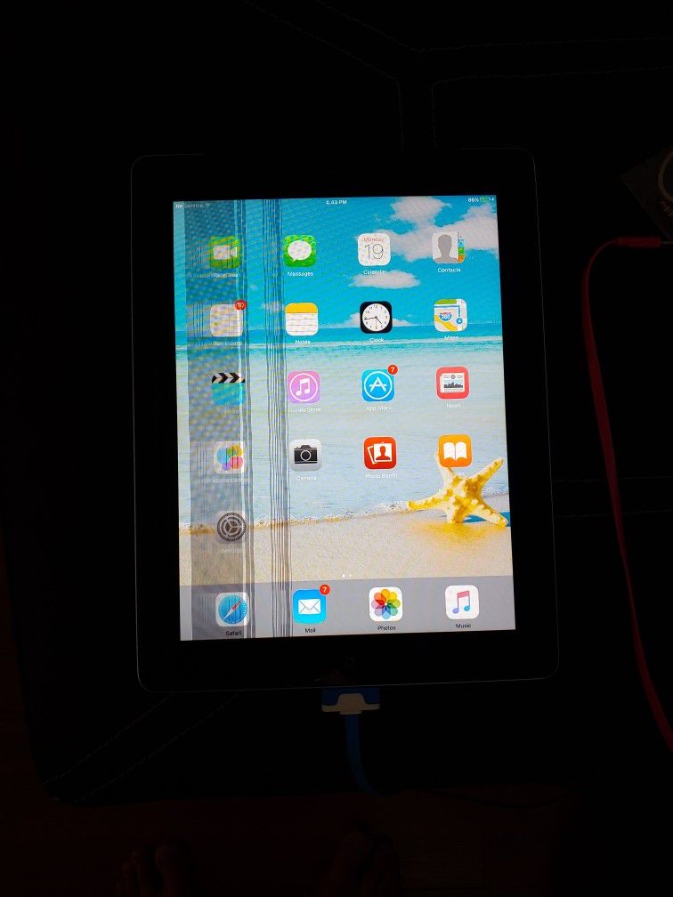 Ipad Mini And Android Tablets