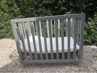 Baby crib