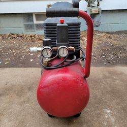 TOOL SHOP 6GAL 2.5HP AIR COMPRESSOR 
