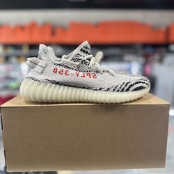 Yeezy Boost 350 V2 Zebra Size 6.5
