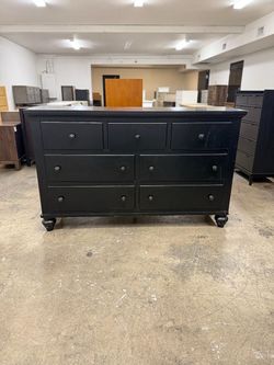 Dark 7 Drawer Dresser