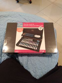 Wood box sketching set