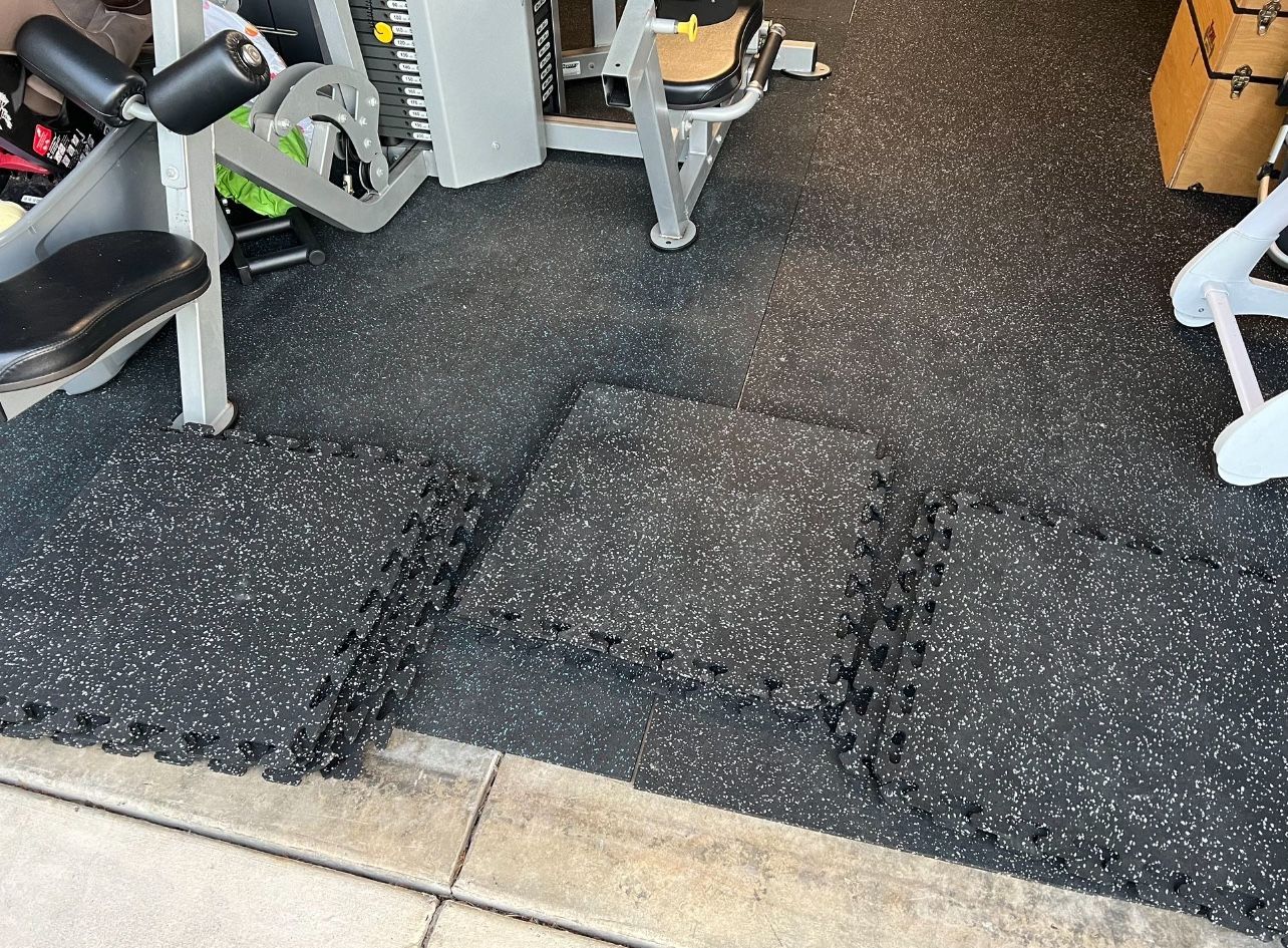 10x16 Feet Interlock gym Mats Set. OBO