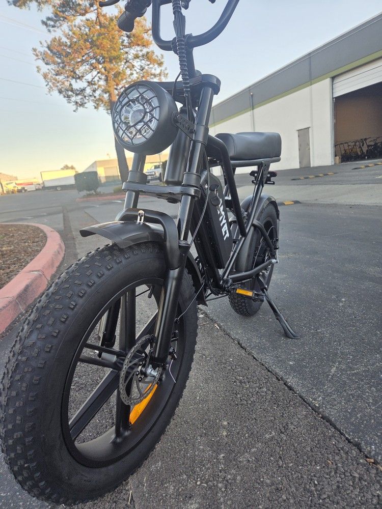 Brand New Electric Bike Off Road,28mph 70miles Fat Tire