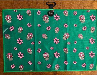 Masters Sugar Skull Azalea Magnetic Towel