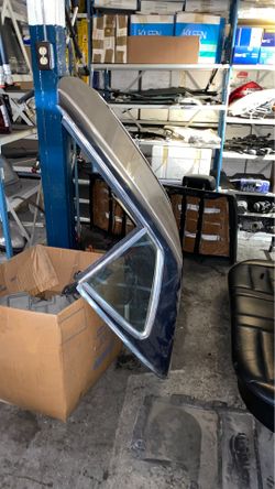 Mercedes SL roof and rear seats
