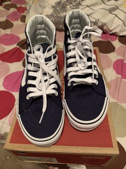 Women’s navy blue vans