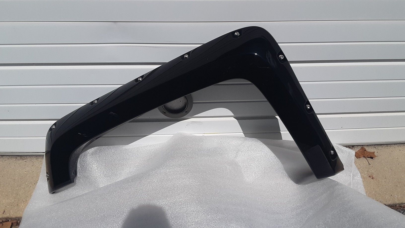 NEW! Bushwacker Fender Flares Chevy /GMC