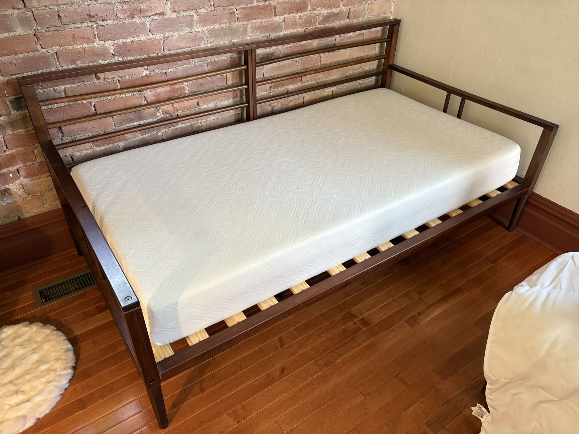 Day Bed + Twin Size Mattress