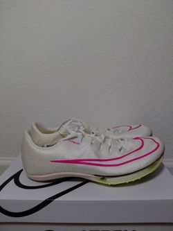Nike Air Zoom Maxfly, New, Size 9.5 men