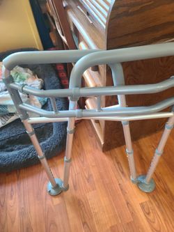 Adjustable walker
