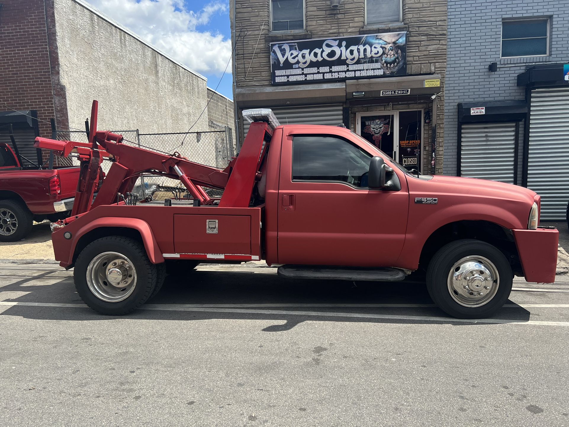 2003 Ford F-450 Super Duty Regular Cab & Chassis