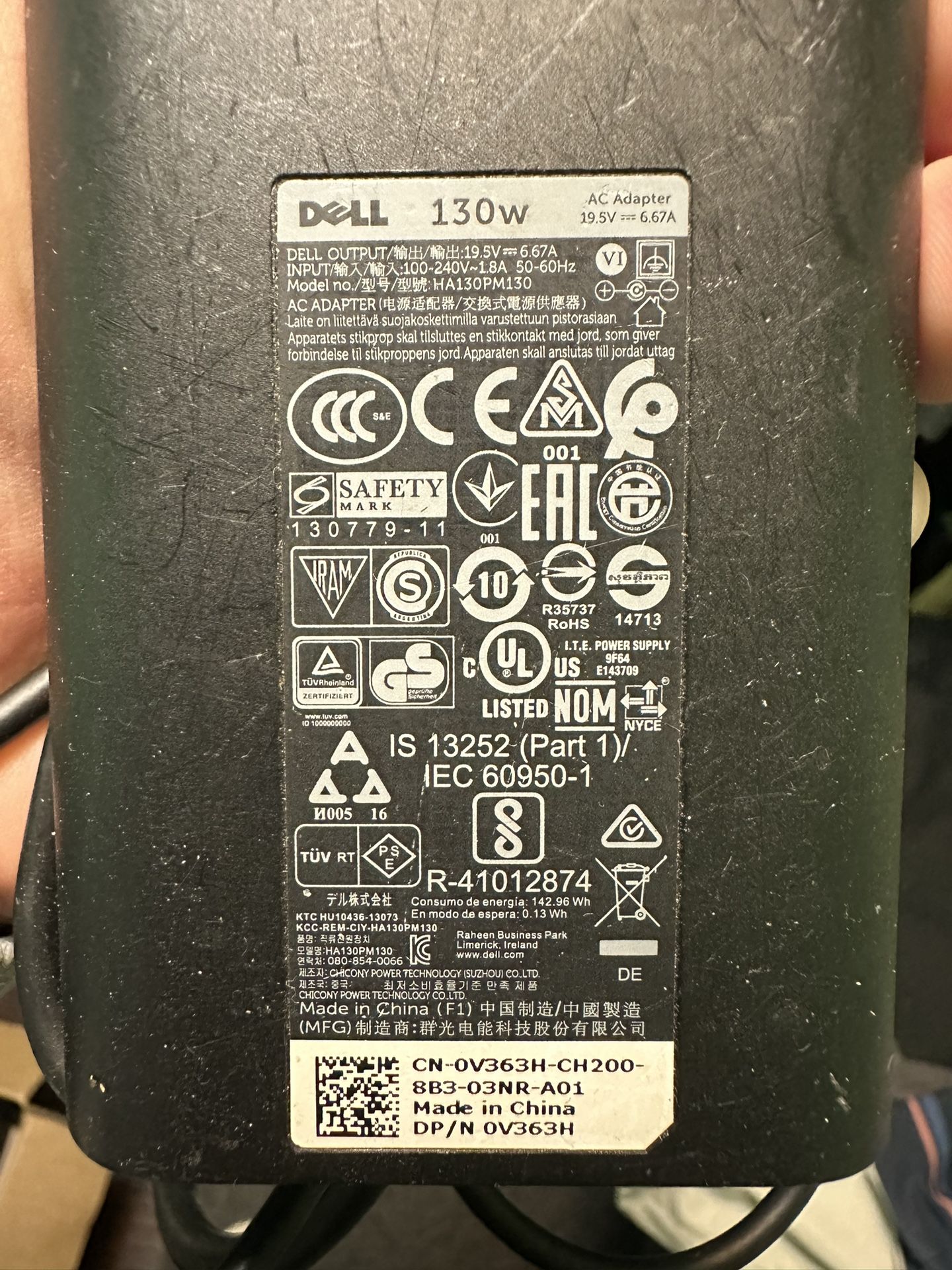 DELL original 130W 4.5mm Round Tip AC Adapter