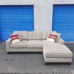 Modern Sectional Couch Gray 🛋 Very Nice And Clean 🛋 