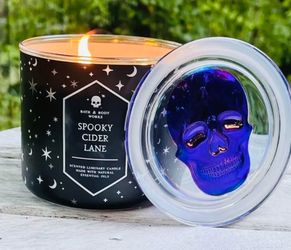 Unique Halloween! BATH & BODY WORKS🖤🕯💀SPOOKY CIDER LANE💀🕯🖤3-wick candle with glass Skull Lid