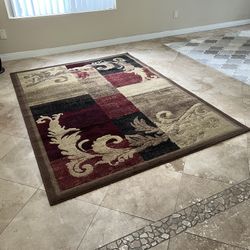 Beautiful 5’ X 7’ Area Rug