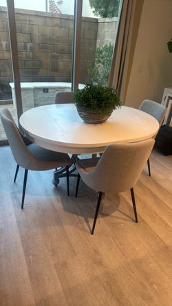 White Round Dining Table
