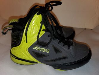 Boys Snickers Shoes. Size 3. Like New 