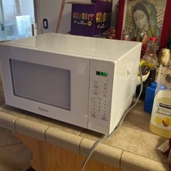 Magic Chef Microwave