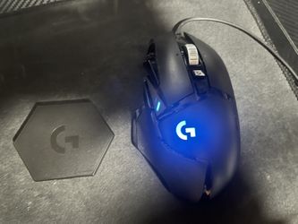 Logitech G502 HERO Wired Gaming Mouse (+ Mousepad)