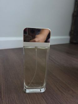 Chanel No.5 L'EAU Twist & Spray Travel Perfume (90% Full / Like New)