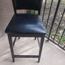 BLACK LEATHER CHAIRS