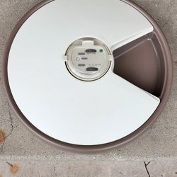 Pet Feeder