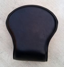 Passenger seat for Harley-Davidson