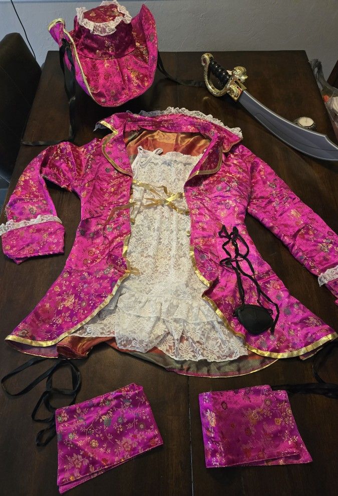 Woman's Sexy Pirate Costume