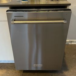 Kitchenaid Dishwasher 