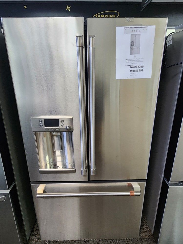 Café" ENERGY STAR@ 22.1 Cu. Ft. Smart
Counter-Depth French-Door
Refrigerator with Hot Water Dispenser