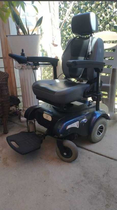 Electric Wheelchair