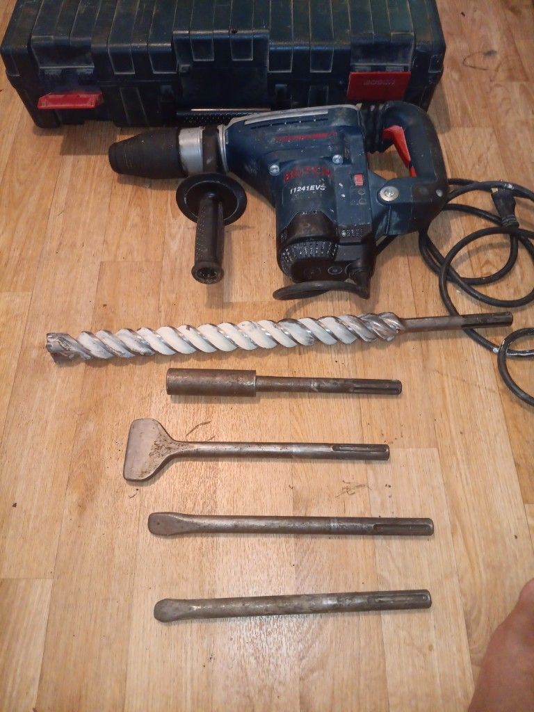 Bosch Hammer Drill 11241 EVS Corded Rotary for Sale in Fort Worth, TX